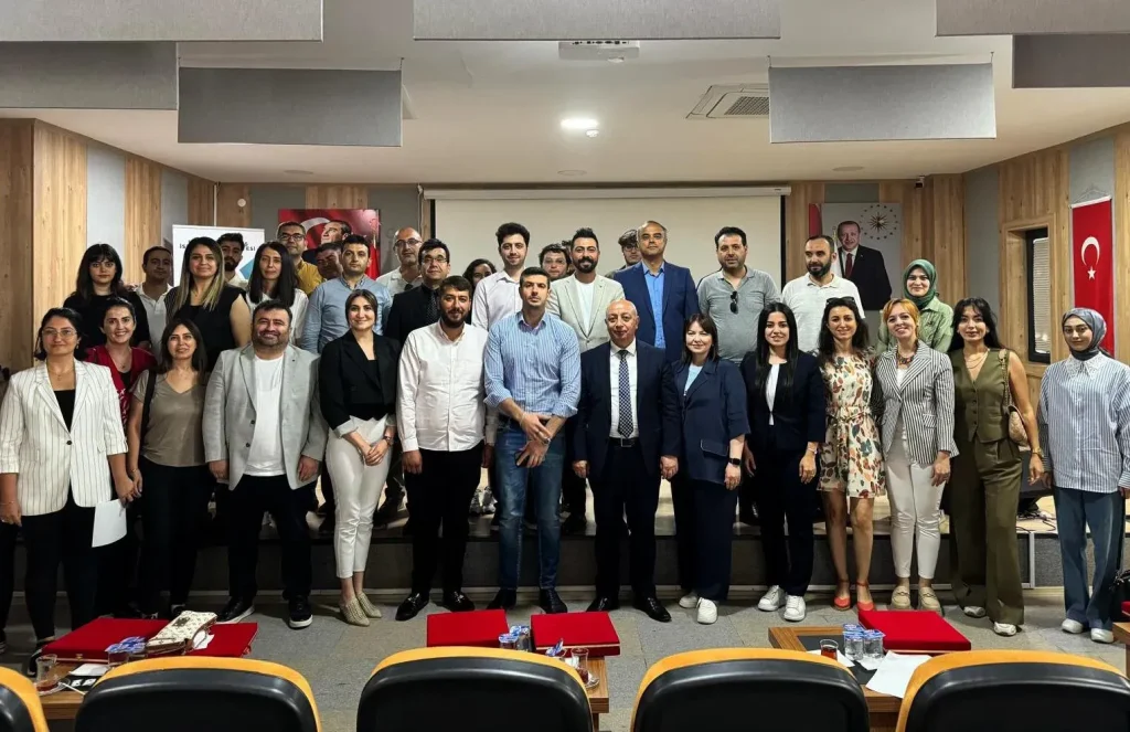 İz Dünyası: Modern Hayatta Nasıl Şekil Veriyor?